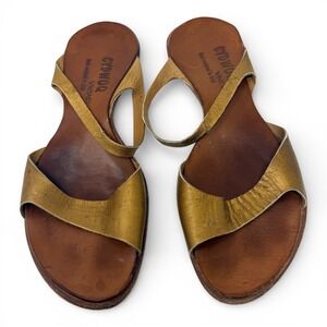 CYDWOQ Vintage Slide Sandals  Size 37 Metallic Gold Leather Handcrafted USA